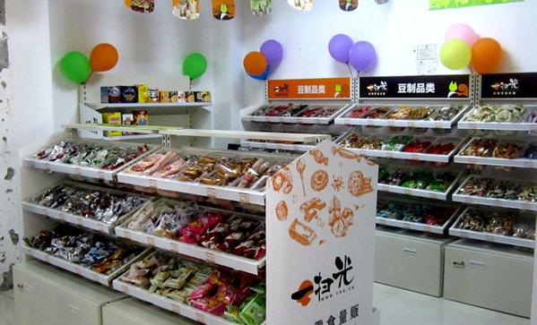 南寧開進口食品店如何進貨?